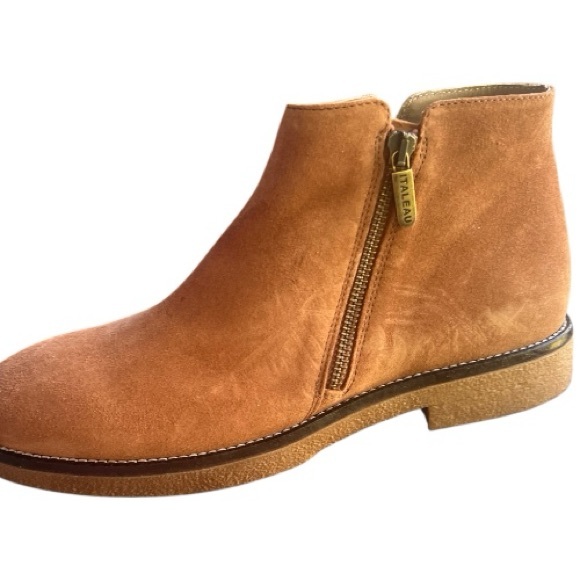 ITALEAU Suede Bootie Women’s 9.5 M
NIB W/ Duster , Cognac Color - FOLIANA - Picture 3 of 13